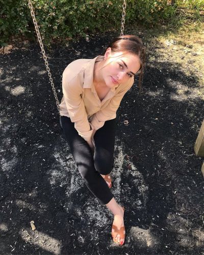 Esra Bilgiç seksi ifşa fotoğrafı 775