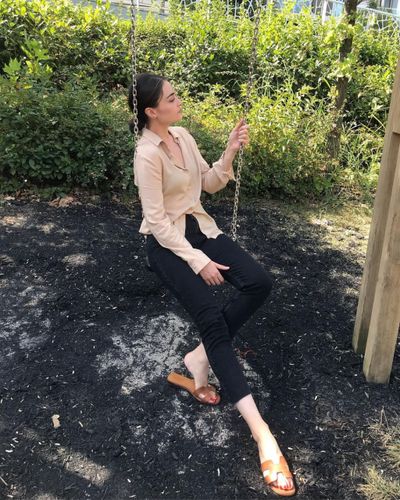 Esra Bilgiç seksi ifşa fotoğrafı 776