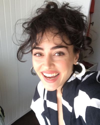 Esra Bilgiç seksi ifşa fotoğrafı 792