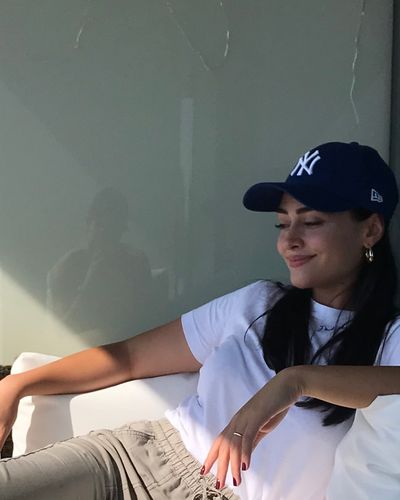 Esra Bilgiç seksi ifşa fotoğrafı 802