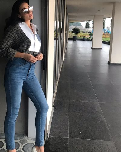 Esra Bilgiç seksi ifşa fotoğrafı 803