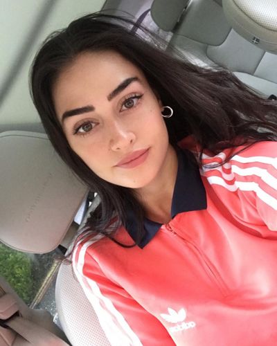 Esra Bilgiç seksi ifşa fotoğrafı 806