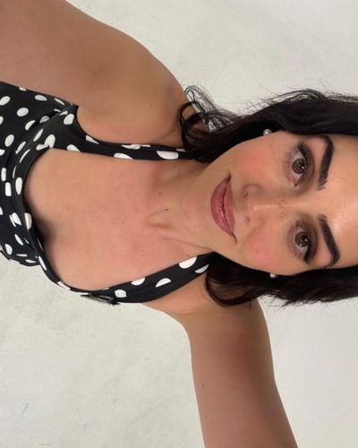 Esra Bilgiç seksi ifşa fotoğrafı 8