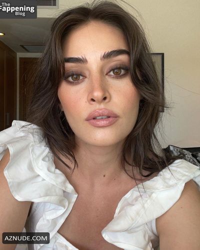 Esra Bilgic Sizzles In Sexy Pics At Ankara Party
