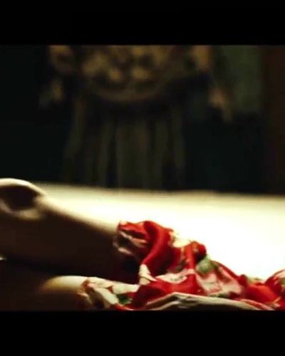 Ezgi Esma Kürklü seksi ifşa fotoğrafı 2 — Aman Reis Duymasın (2019)