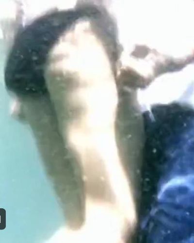 Farah Zeynep Abdullah seksi ifşa fotoğrafı 19 — Bi Küçük Eylül Meselesi (2014)