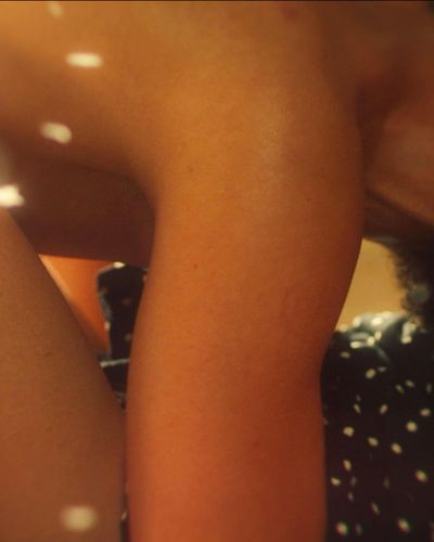Funda Eryigit seksi ifşa fotoğrafı 6 — Ashes (2024)