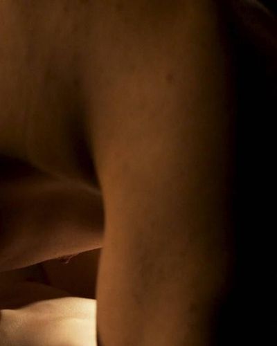 Funda Eryigit seksi ifşa fotoğrafı 24 — Clair Obscur (2016)