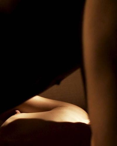 Funda Eryigit seksi ifşa fotoğrafı 25 — Clair Obscur (2016)