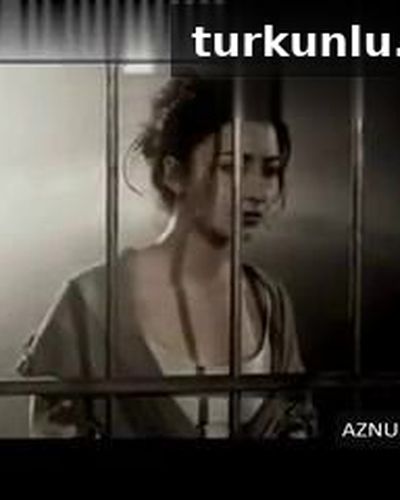 Funda Karakuş seksi ifşa fotoğrafı 1 — Cimon And Pero (2010)