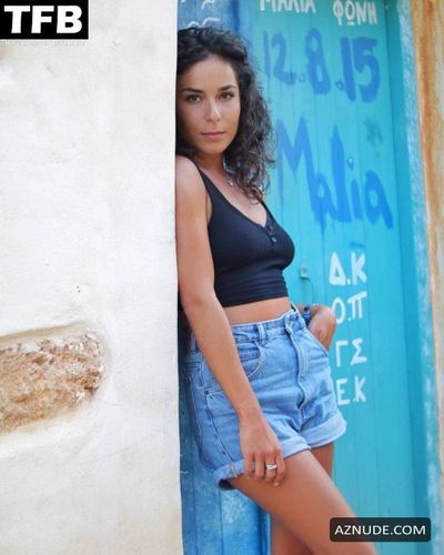 Gamze Senol seksi ifşa fotoğrafı 10 — Gamze Senol Sexy Social Media Photos Collection (1993)