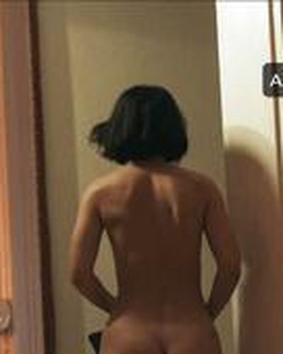 Gizem Erdogan seksi ifşa fotoğrafı 3 — Tunna Bla Linjen (2021)