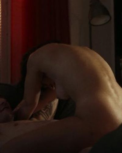 Gizem Erdogan seksi ifşa fotoğrafı 6 — Tunna Bla Linjen (2021)