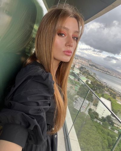 Gizem Karaca seksi ifşa fotoğrafı 117