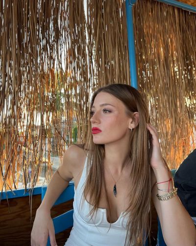 Gizem Karaca seksi ifşa fotoğrafı 184