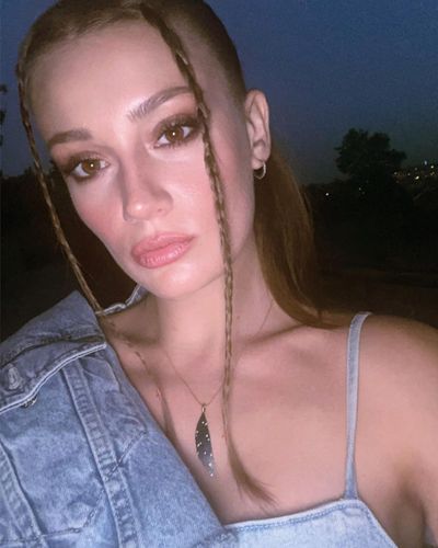 Gizem Karaca seksi ifşa fotoğrafı 229