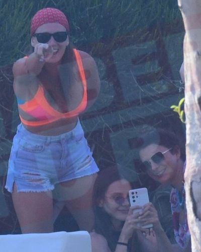 Gizem Karaca seksi ifşa fotoğrafı 307