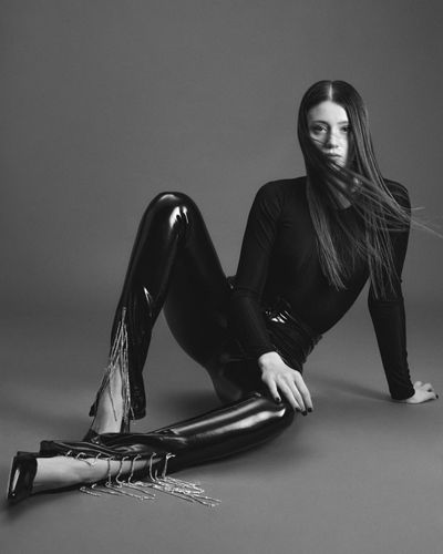 Gizem Karaca seksi ifşa fotoğrafı 335