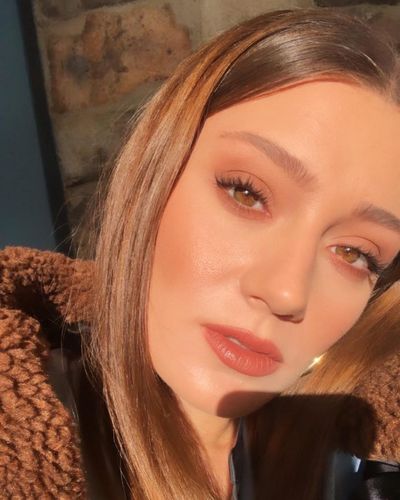 Gizem Karaca seksi ifşa fotoğrafı 350