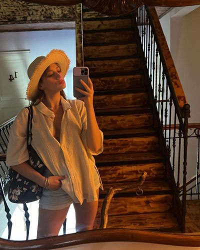 Gizem Karaca seksi ifşa fotoğrafı 35