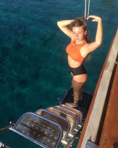 Gizem Karaca seksi ifşa fotoğrafı 388