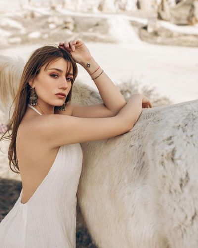 Gizem Karaca seksi ifşa fotoğrafı 38