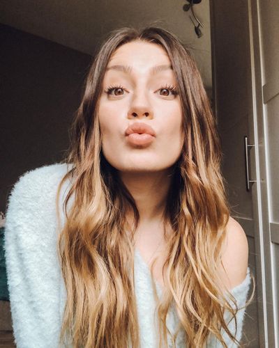 Gizem Karaca seksi ifşa fotoğrafı 407