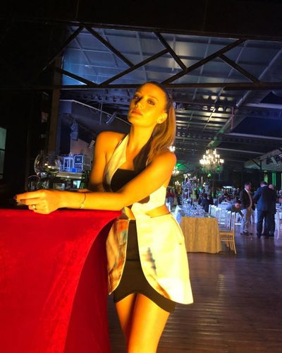 Gizem Karaca seksi ifşa fotoğrafı 416