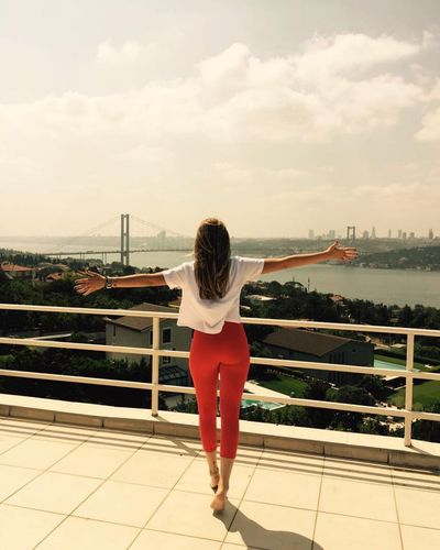 Gizem Karaca seksi ifşa fotoğrafı 491