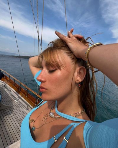 Gizem Karaca seksi ifşa fotoğrafı 72