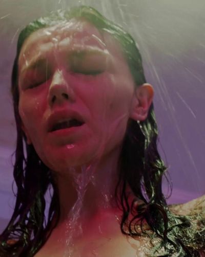 Gizem Ünsal seksi ifşa fotoğrafı 1 — Yarım Kalan Aşklar (2020)