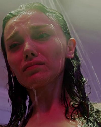 Gizem Ünsal seksi ifşa fotoğrafı 3 — Yarım Kalan Aşklar (2020)