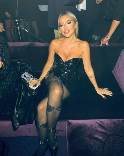 Hadise seksi ifşa fotoğrafı 384