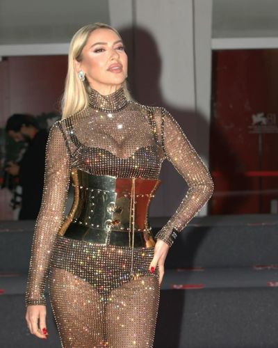 Hadise seksi ifşa fotoğrafı 570