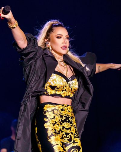 Hadise seksi ifşa fotoğrafı 810
