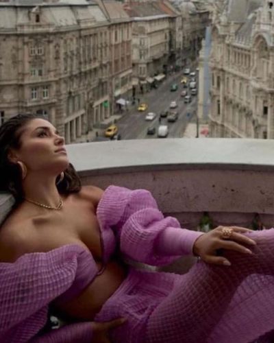 Hande Ercel seksi ifşa fotoğrafı 1000