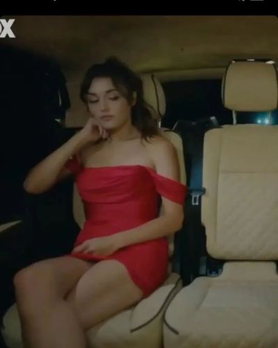 Hande Ercel seksi ifşa fotoğrafı 1111