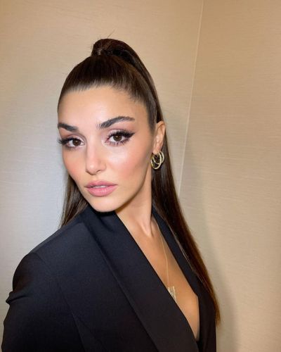 Hande Ercel seksi ifşa fotoğrafı 1194