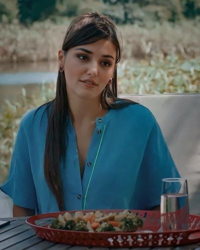 Hande Ercel seksi ifşa fotoğrafı 1231