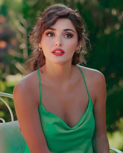 Hande Ercel seksi ifşa fotoğrafı 1331