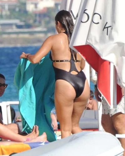 Hande Ercel seksi ifşa fotoğrafı 1578