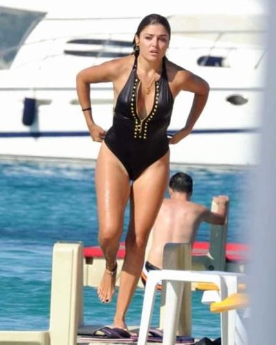 Hande Ercel seksi ifşa fotoğrafı 1579