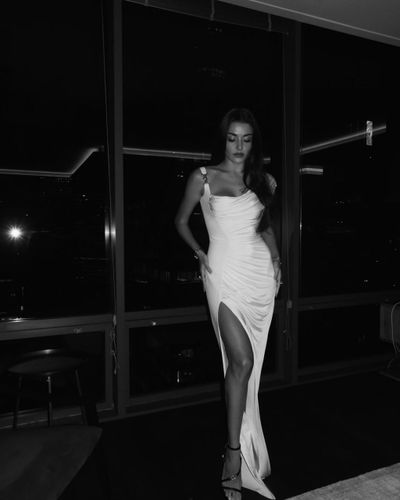 Hande Ercel seksi ifşa fotoğrafı 220