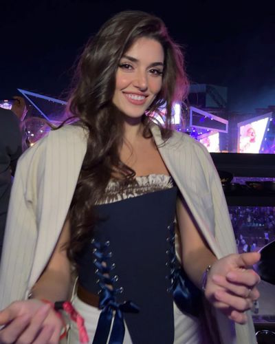 Hande Ercel seksi ifşa fotoğrafı 300
