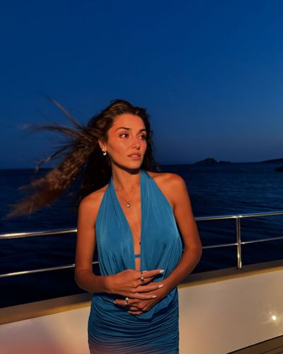 Hande Ercel seksi ifşa fotoğrafı 375