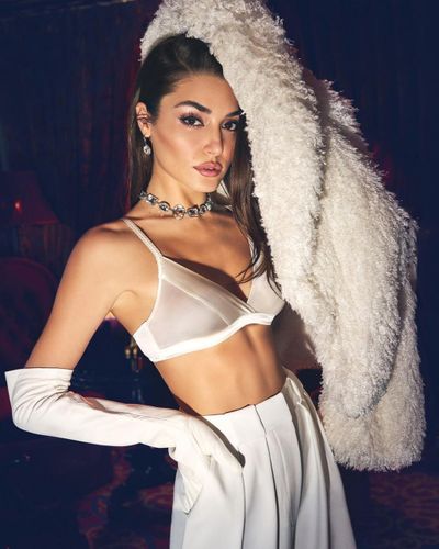 Hande Ercel seksi ifşa fotoğrafı 404