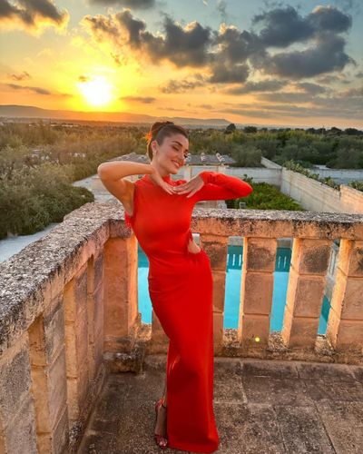 Hande Ercel seksi ifşa fotoğrafı 470
