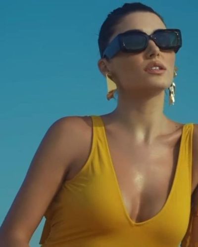 Hande Ercel seksi ifşa fotoğrafı 496