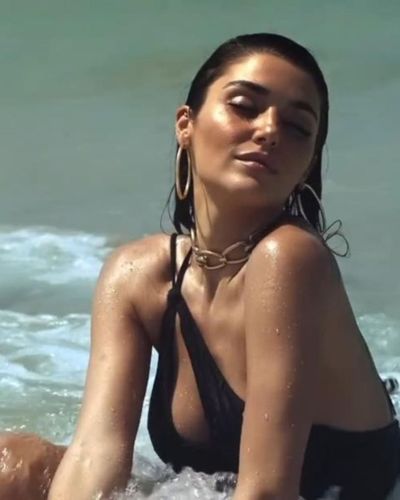 Hande Ercel seksi ifşa fotoğrafı 543