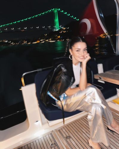 Hande Ercel seksi ifşa fotoğrafı 600